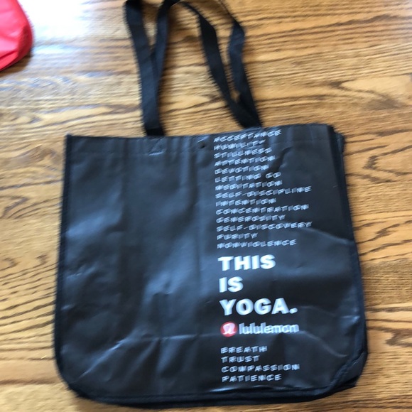 Bundle of Lululemon Tote Bags - Picture 4 of 9